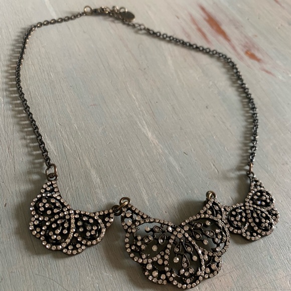 Vintage Style Statement Necklace - Picture 3 of 3